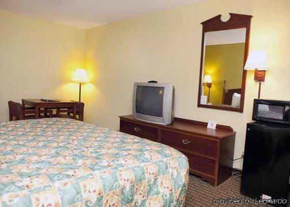 Red Roof Inn Spartanburg - I-26 Room photo