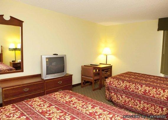 Red Roof Inn Spartanburg - I-26 Room photo